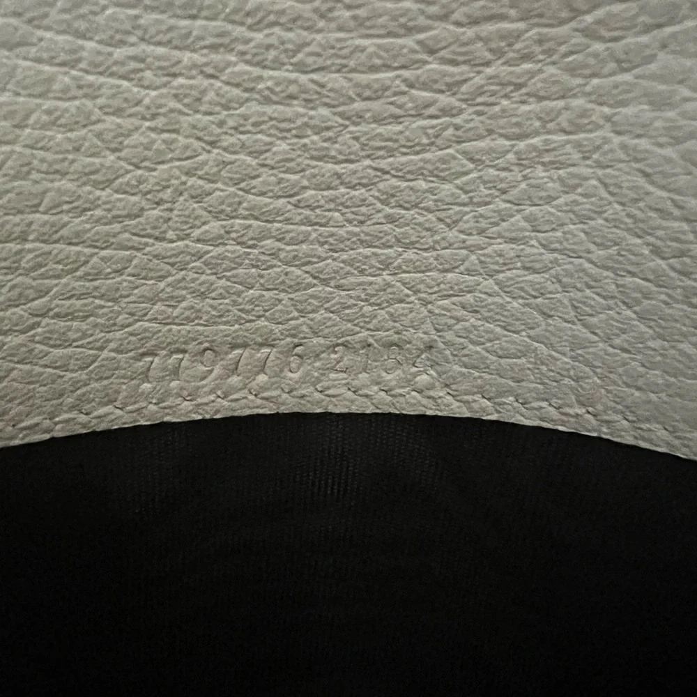 Gucci Ivory Leather Clutch with Gold GG Logo 779776 A7M0T 9522 model❌❌SOLD LOCAL - Picture 10 of 11